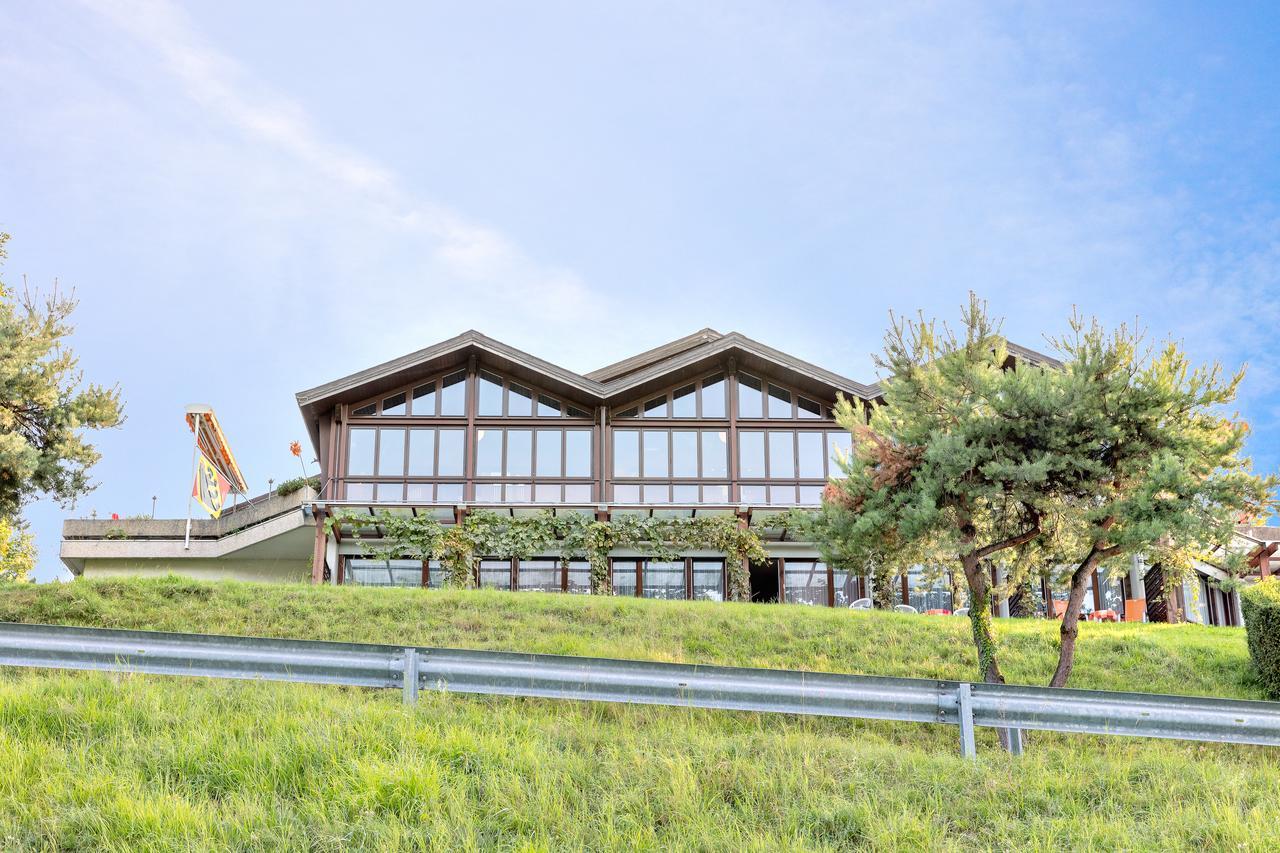 Hotel Restaurant Moeve Faulensee Bagian luar foto